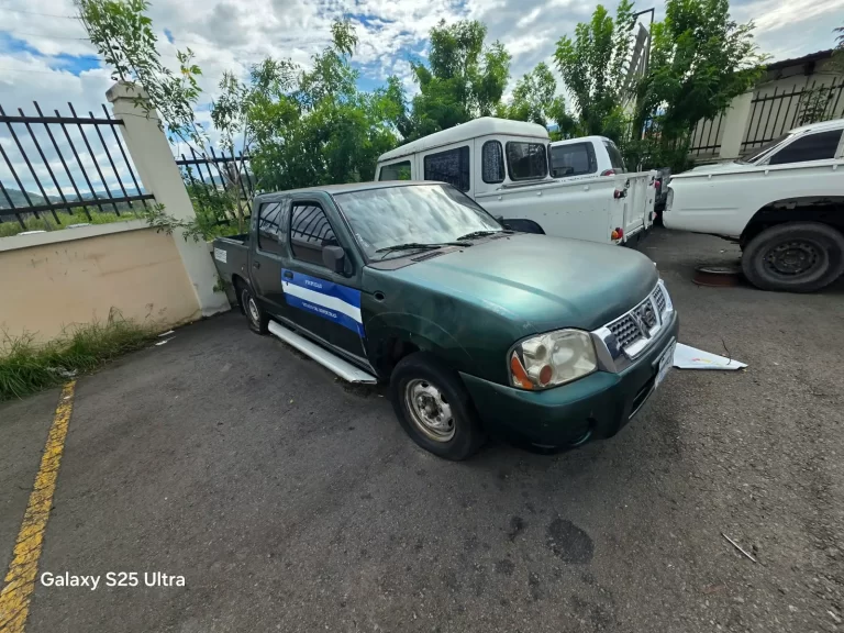 NISSAN FRONTIER