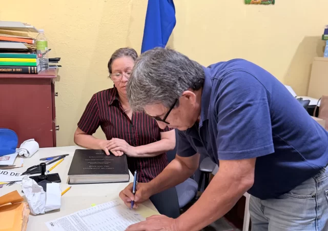 DNBE avanza en la formalización de transferencias de bienes para fortalecer la educación img 5025